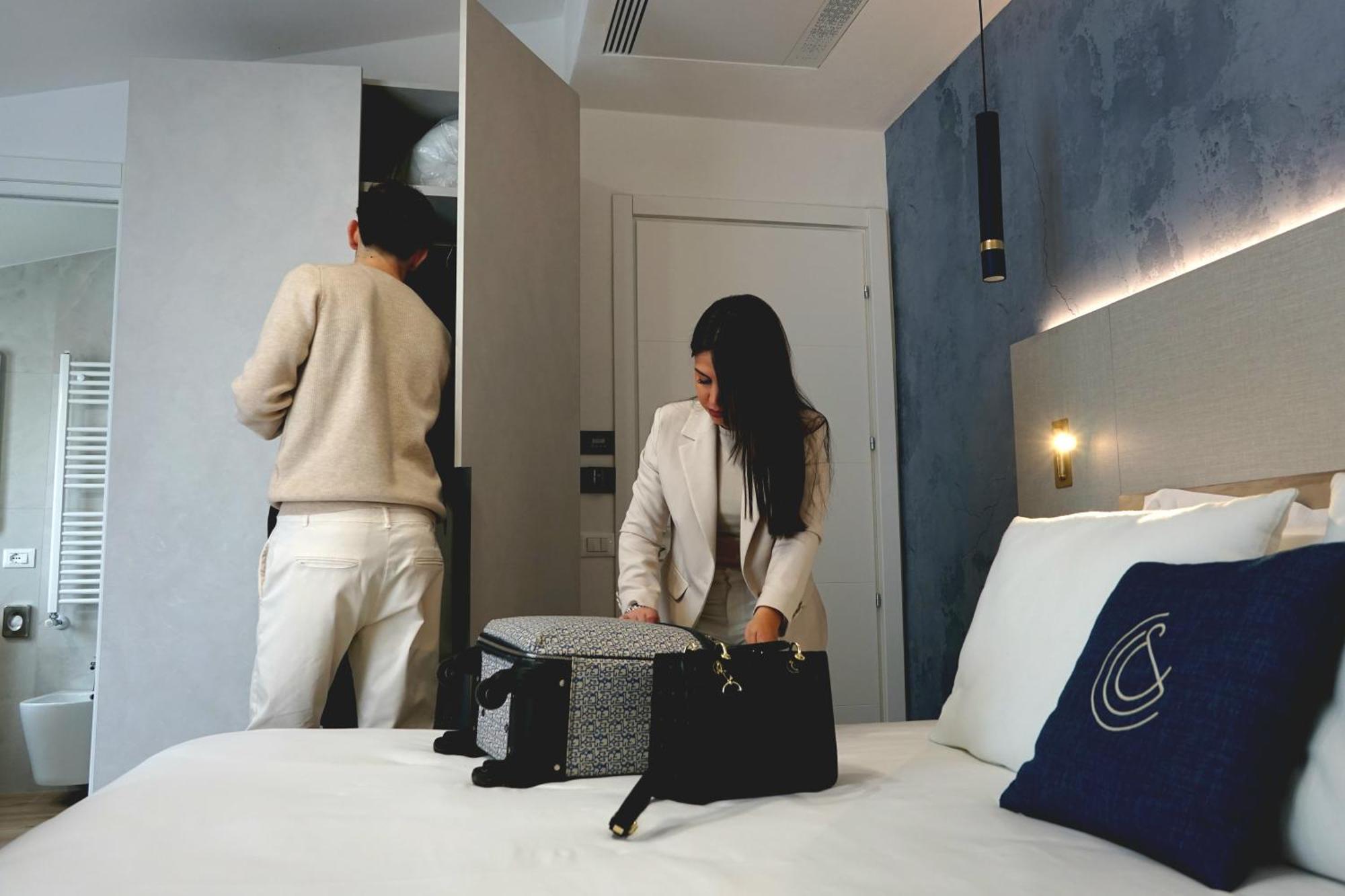 Chic & Charme Luxury Rooms ออลเบีย ภายนอก รูปภาพ