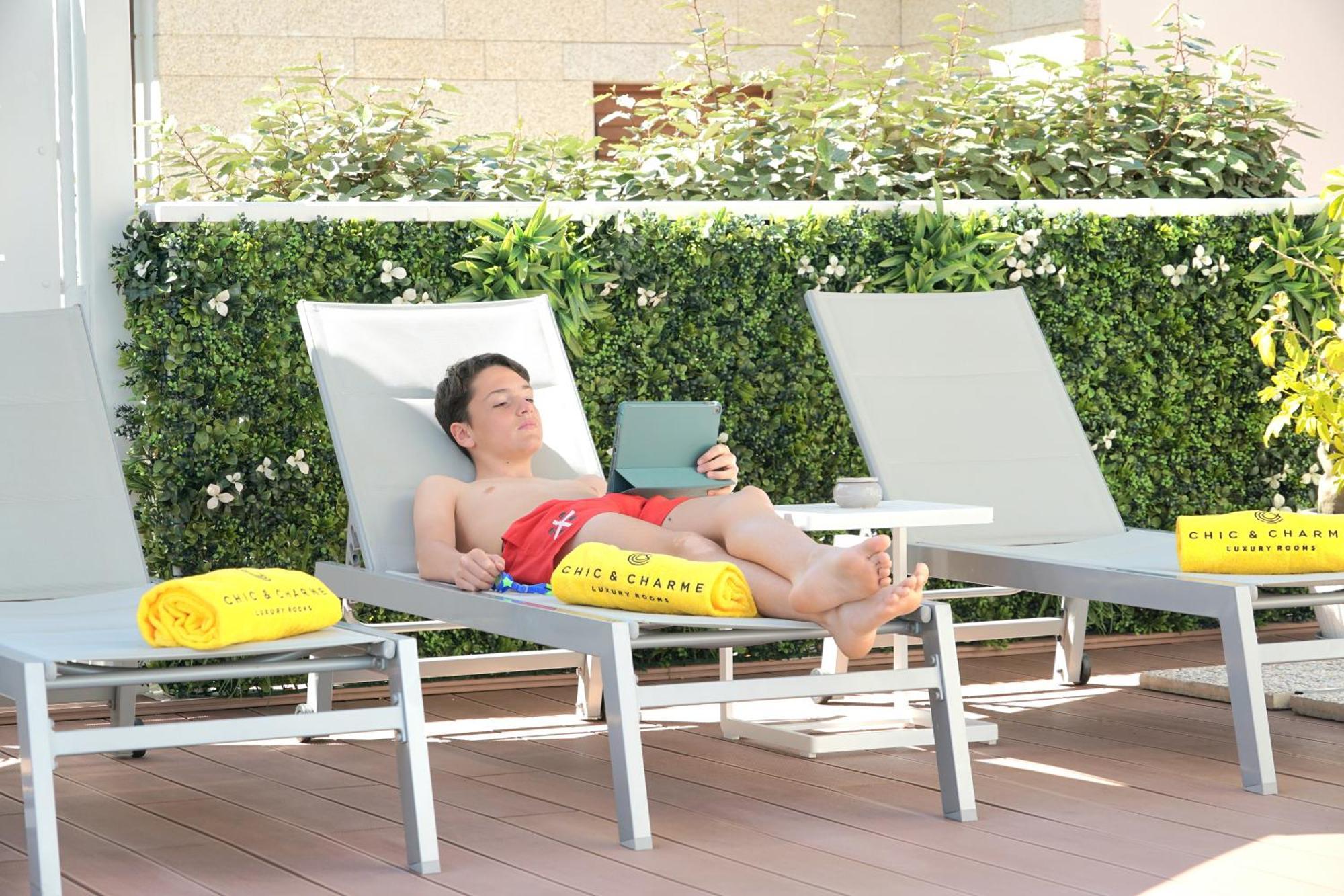 Chic & Charme Luxury Rooms ออลเบีย ภายนอก รูปภาพ