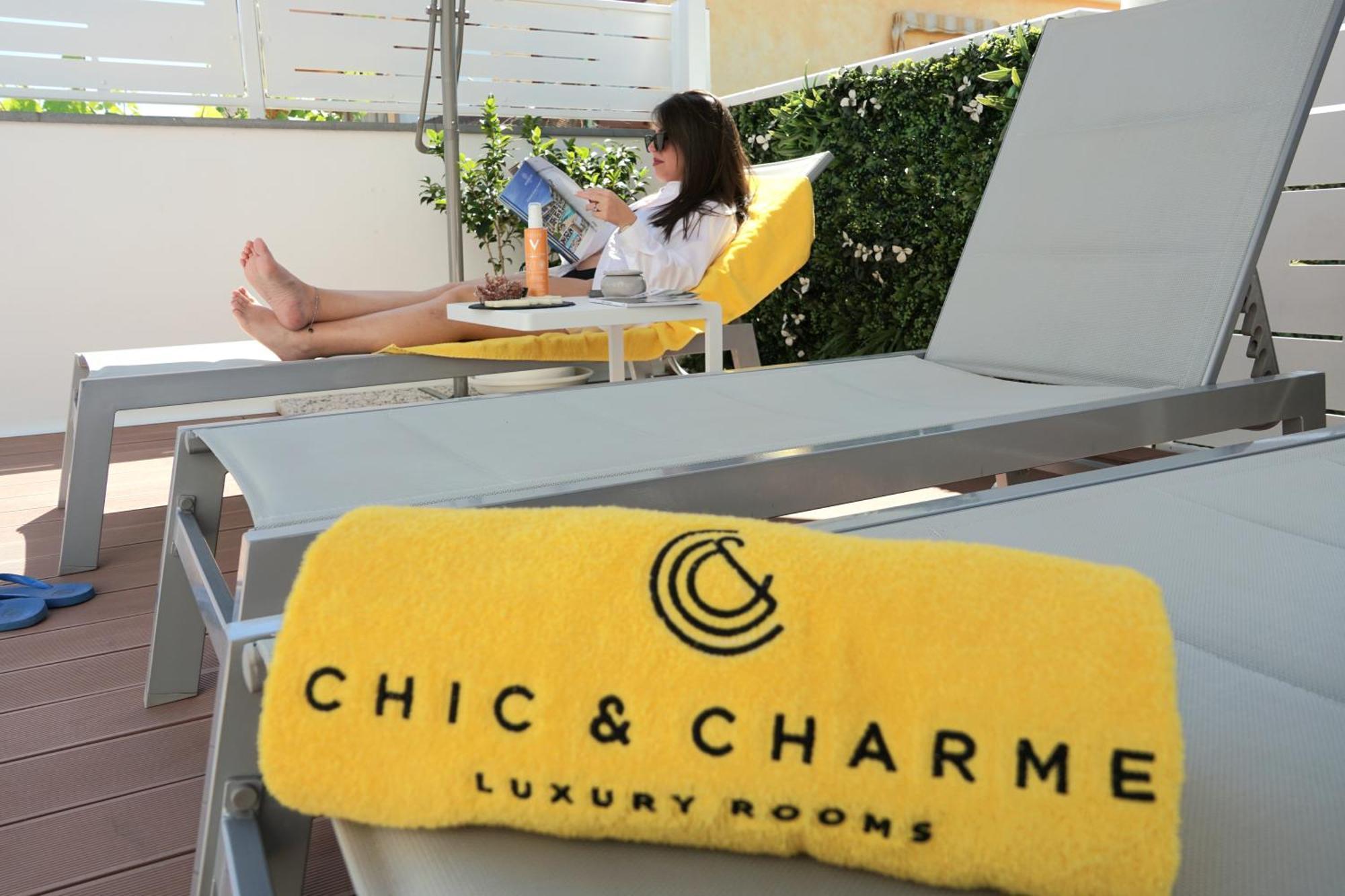 Chic & Charme Luxury Rooms ออลเบีย ภายนอก รูปภาพ